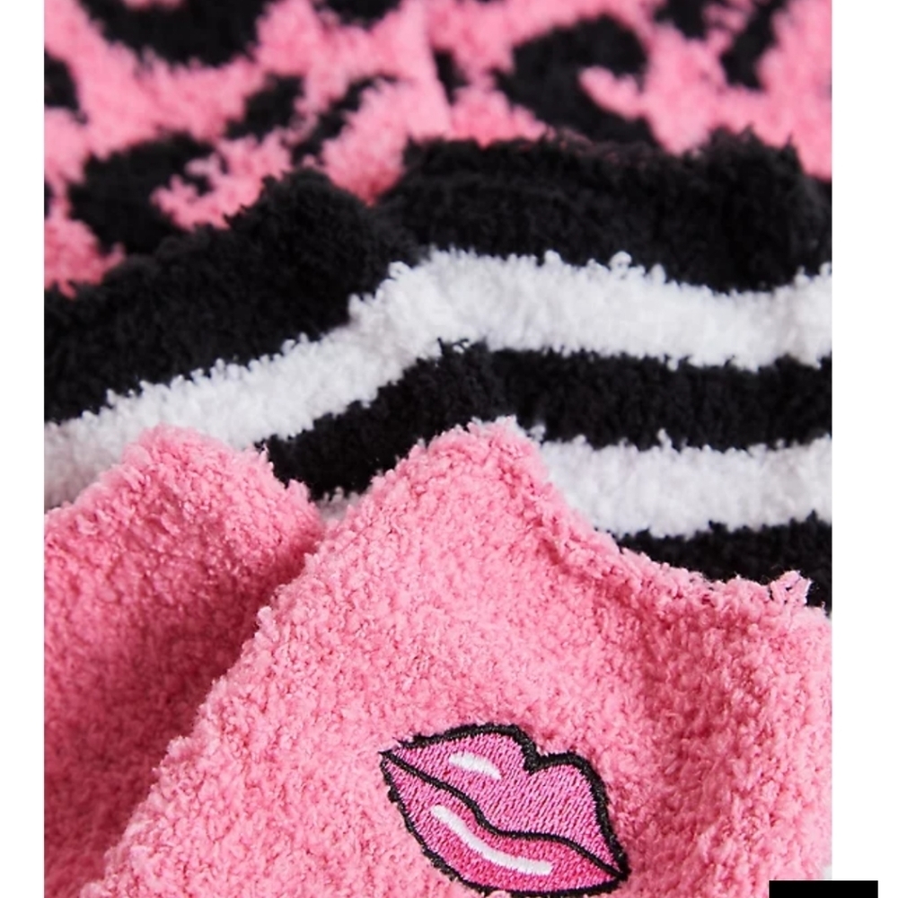 🆕 7-9 BETSEY JOHNSON / TORRID PINK & BLACK SOCKS PACK - PACK OF 3 - Picture 3 of 4
